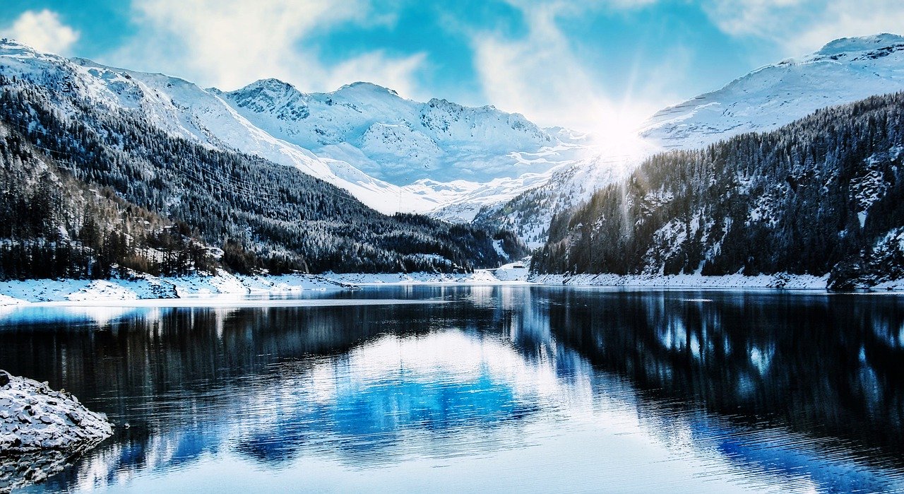 images/mountains.jpg